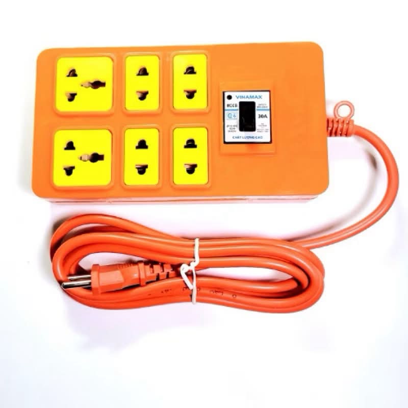 Ổ cắm điện 6 lỗ (dây dài 5m) Vinamax (Cái)