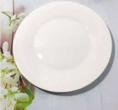 Đĩa sứ trắng