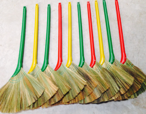 Chổi chít cán nhựa