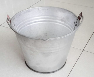 Xô sắt 05 lít
