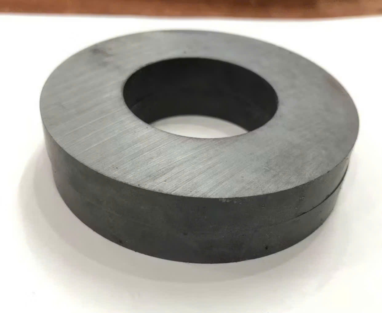 Nam châm vĩnh cửu Ø80